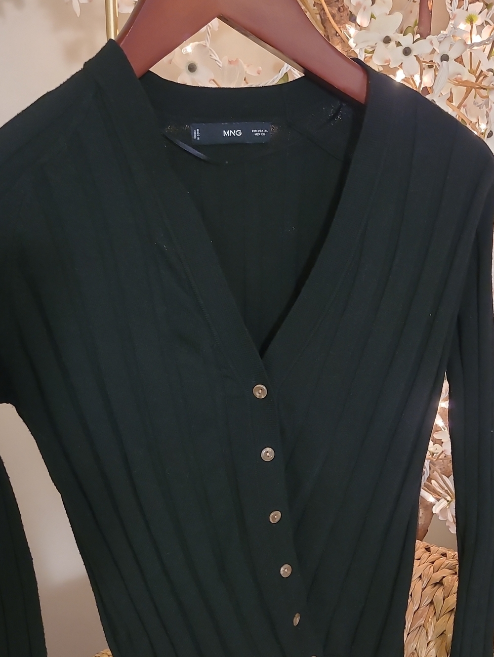 Black Ribbed Lightweight Sweater/Knit Top - Picture 4 of 5